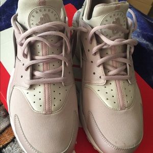 Women’s Nike Air Huarache Run